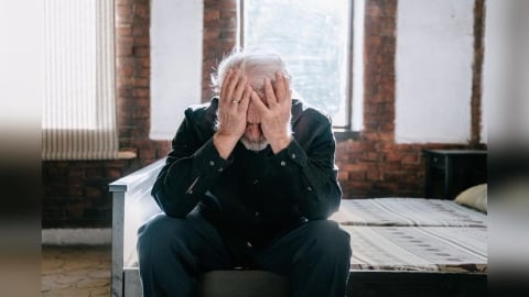 每天早起=很健康?醫師示警「1情況恐傷腎」曝養生關鍵