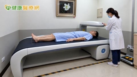 骨密度T值未達-2.5就沒事?醫:一次脆弱性骨折就是警訊