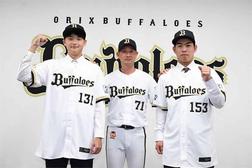 日職(影)/正式披上歐力士戰袍!台灣雙星張乙安、許宸緯霸氣喊話