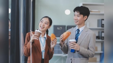擺脫句點王！學會這5招接話術 讓妳跟所有人開心熱聊