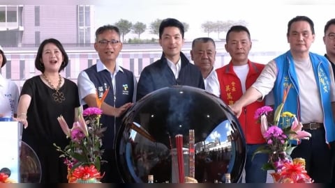選情告急！蔣萬安上謝震武專訪走出同溫層？　議員洪健益酸：為時已晚