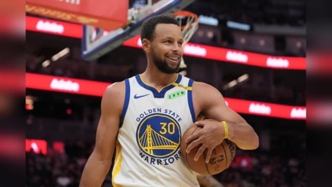NBA(影)/勇士當家巨星「咖哩大神」柯瑞腳踝扭傷無礙!開幕戰出賽確認