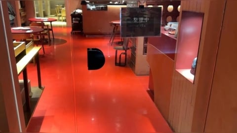 餐酒館果汁冰沙被加料! 店員稱「食用花有蛞蝓正常」、業者火速致歉