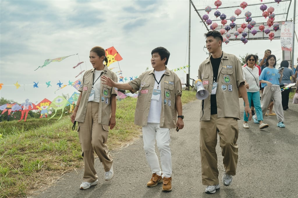 胡瓜、小禎、胡釋安以《胡來旅行社》入圍金鐘61實境節目主持人獎（圖／客家電視提供）