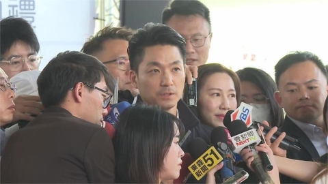 蔣萬安專訪遭酸「說廢話」!律師呂秋遠發長文點破「完全不會針對問題回答」