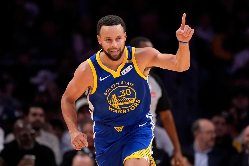 NBA(影)/咖哩大神獨木難撐大廈!勇士慘敗給湖人22分 唐西奇領軍宣告新時代