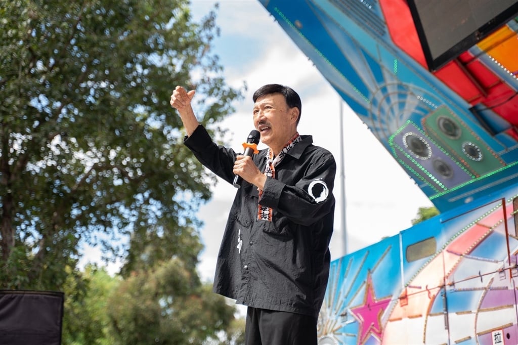 余天現身市議員林世宗競選總部成立大會，演唱經典代表作（圖／林世宗服務處提供）
