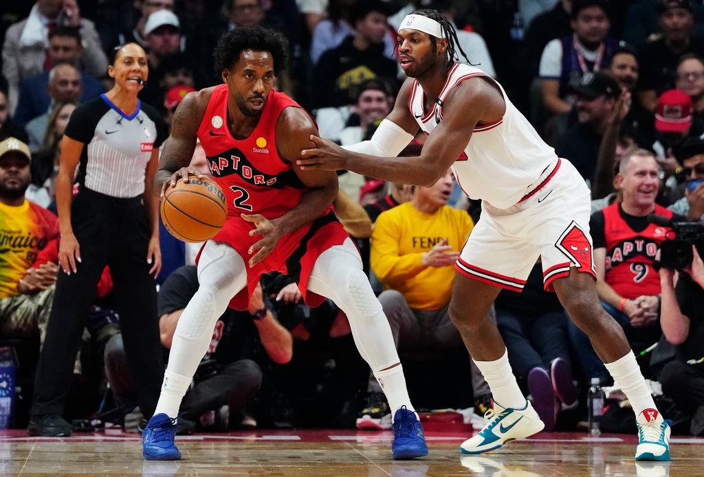 NBA(影)/「可愛」雷納德回家首戰轟23分!暴龍狂勝43分 公牛慘遭震撼教育