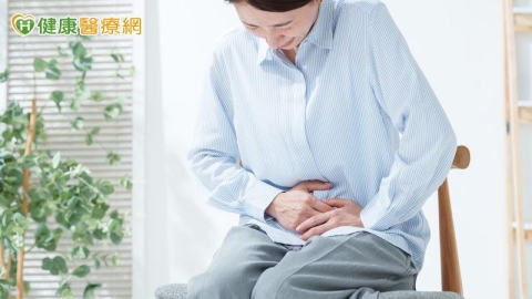 經血狂流伴血塊!她衛生棉換到崩潰 中醫列五種月經異常要當心