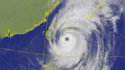 雙北入列！中颱薔琵最新風雨預測「7縣市」明晨達停班課標準