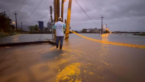 颱風兩樣情！宜蘭五結釣蝦場湧人潮　蘇澳變電箱爆炸釀停電