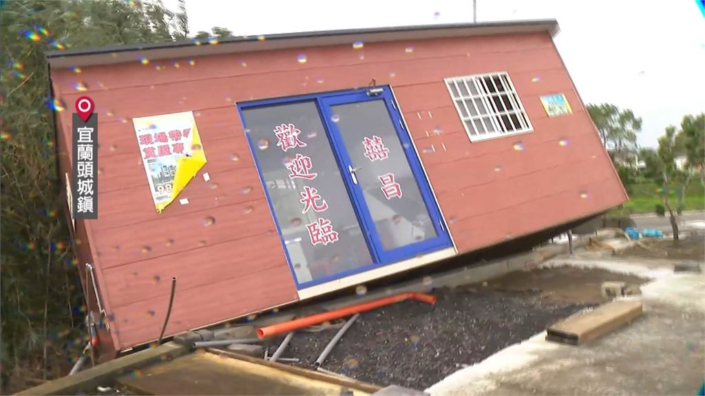 強風狂掃!宜蘭災情慘重 農舍鋼筋被吹彎 穀倉鐵皮被吹破