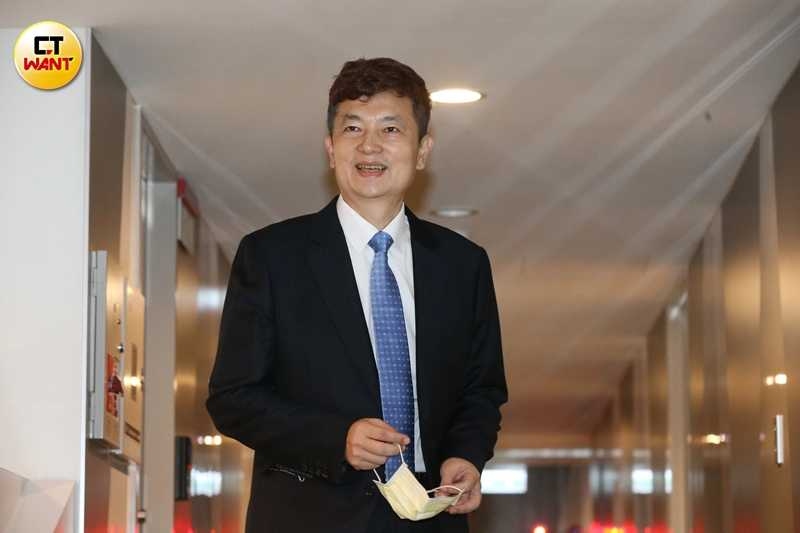 保險界對於醫療險去住院化理賠政策,多表示支持。圖為壽險公會理事長陳慧遊。(圖/趙世勳攝)