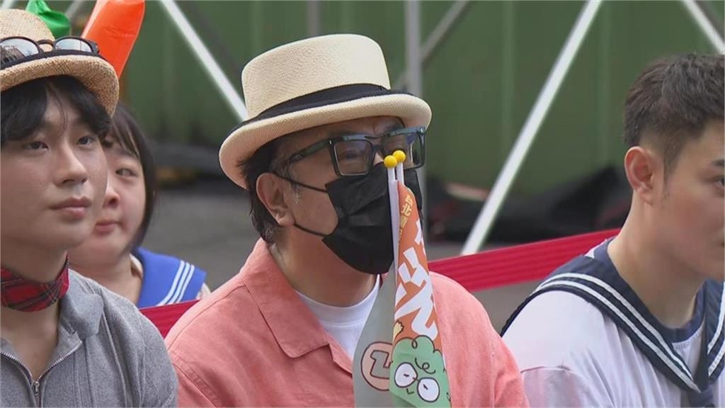 蔡康永微博自清「沒支持台獨」!小粉紅「揪關鍵」再嗆:微博特供?有種去IG發