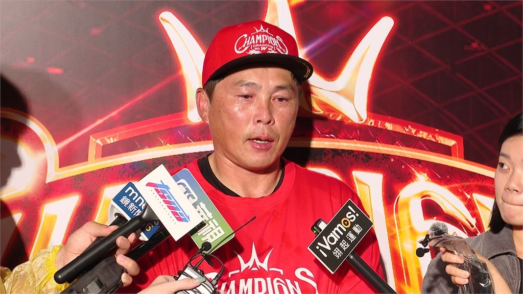 味全龍封王變炎上!魏應交稱「謝謝葉總精心策劃」 球迷怒轟:把球員當什麼