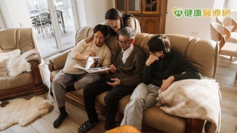 了解家族病史為何重要?別只問「家人得過什麼病」 專家:這點也是關鍵