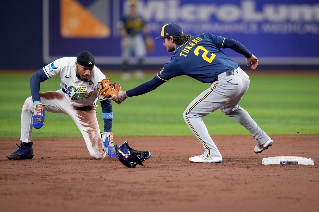 MLB(影)/光芒左外野手搏命接殺!辛普森將功折罪彌補跑壘失誤