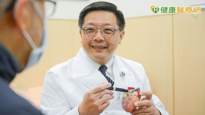 九旬翁反覆高燒竟是心內膜炎引發心衰竭！微創雙瓣膜置換術免開胸救命