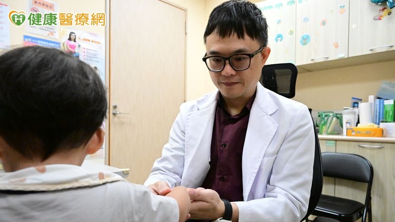小一女童乳頭周圍「組織幾乎被吃光」!醫揭感染原因:可能從抓傷入侵