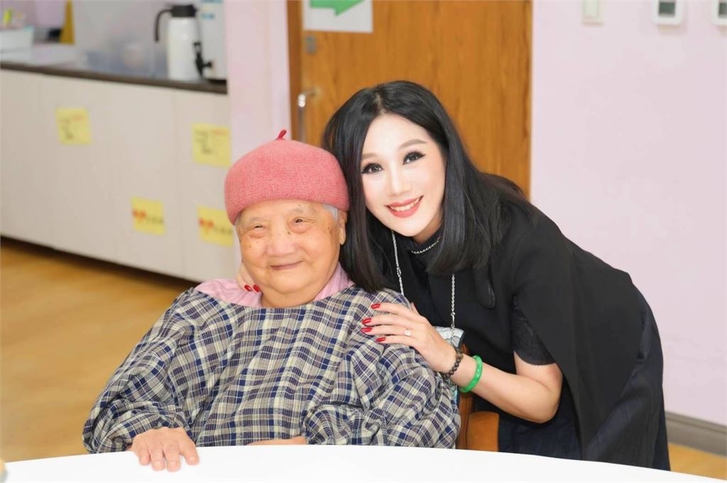 胡寶莉獲聘紅心字會榮譽顧問  號召企業響應「暖冬傳愛慈善晚宴」為弱勢募餐費