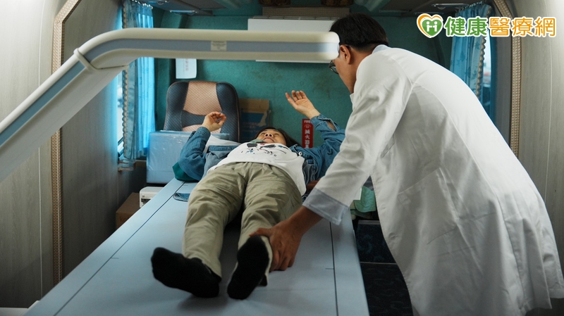 ▲活動安排骨密度檢測,協助長者了解自身骨骼健康狀況。