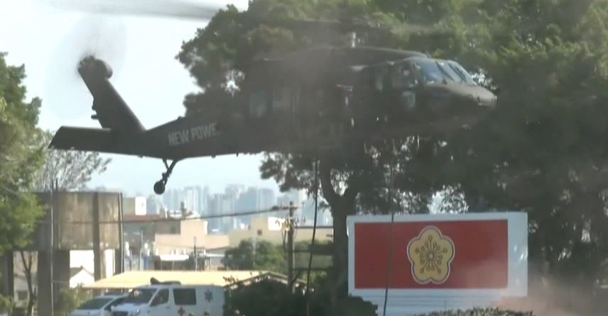 睽違9年!成功嶺開放爆人潮 神龍小組精準著陸震撼全場