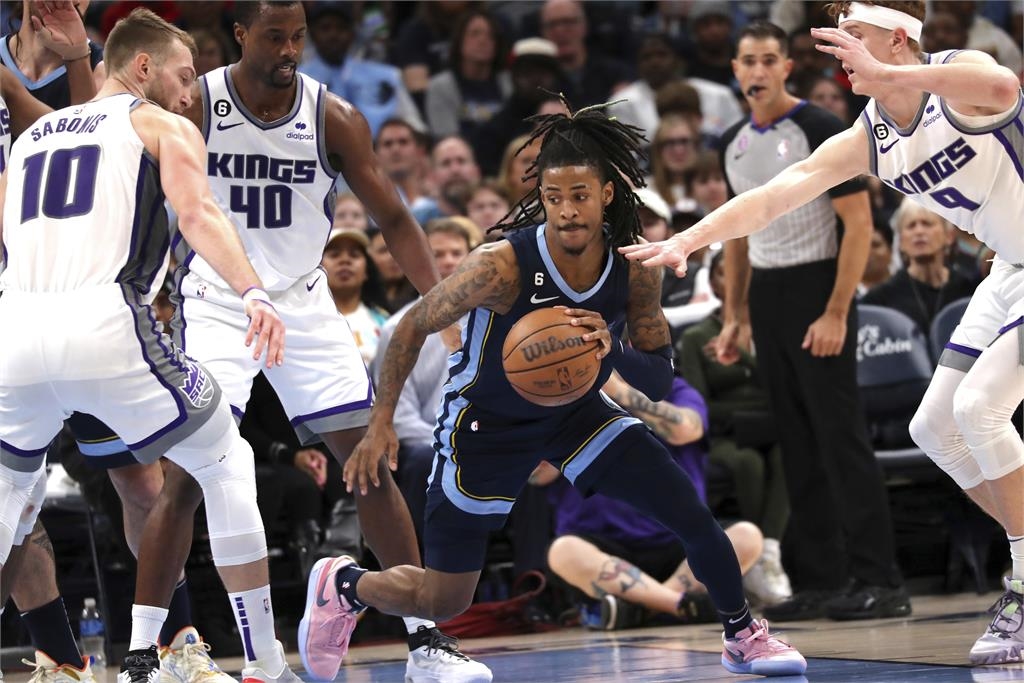 NBA/最棒生日禮物!莫蘭特送上「親簽球鞋」暖哭9歲小球迷